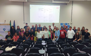 Pesquisadores da rede Observatório das Metrópoles em Workshop Nacional da Rede de Avaliação dos Instrumentos de Política Urbana e Adaptação Climática, na Universidade de Brasília (UnB), em 01/07/25