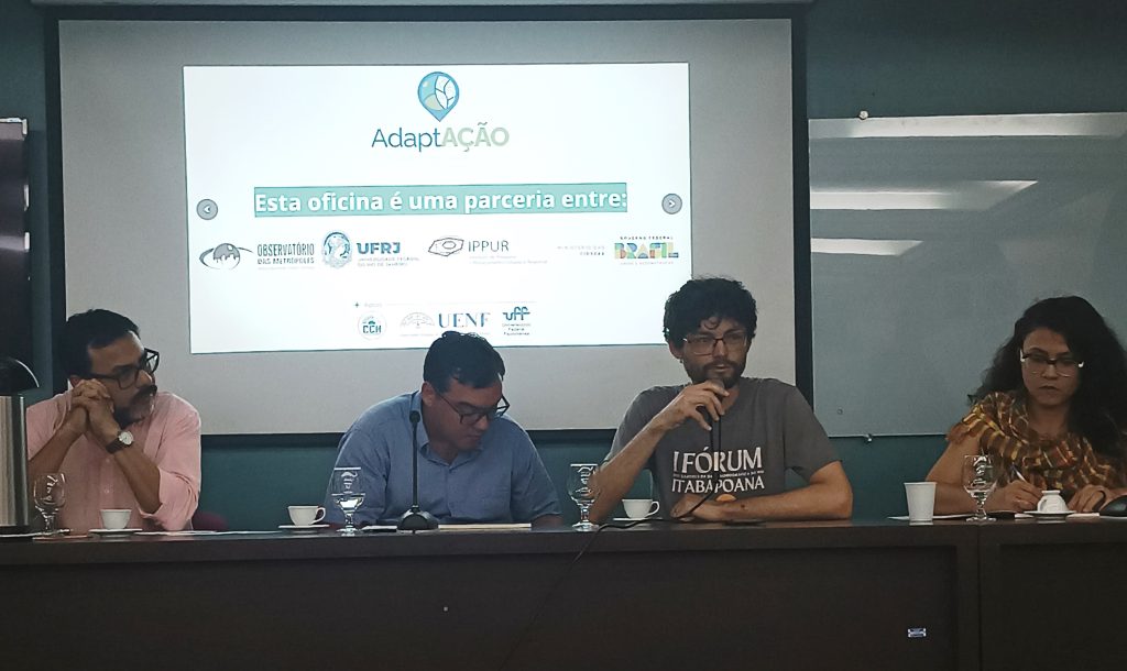 Mesa temática "Territórios urbanos, populares e tradicionais diante das emergências climáticas”, integrante da Oficina local Norte Fluminense do projeto AdaptAÇÃO, realizada em 30/10/25, no Centro de Ciências do Homem (CCH) da UENF.